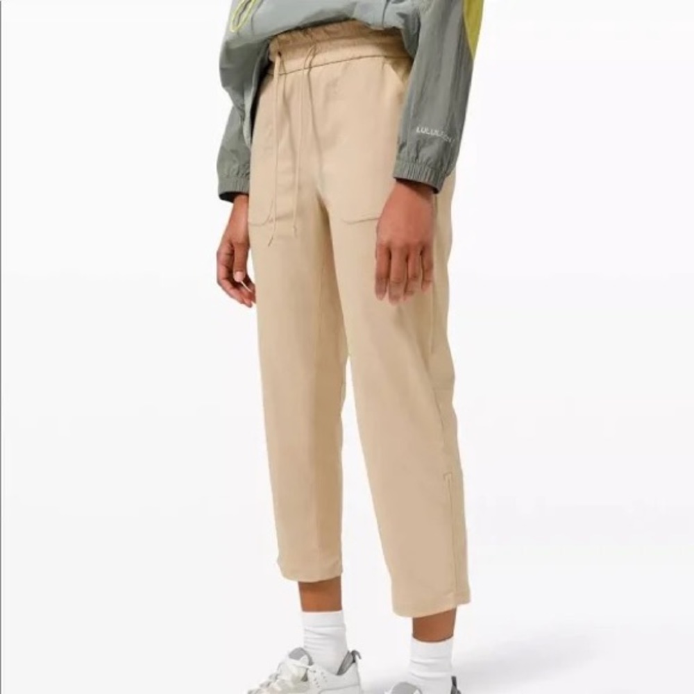 NWT Lululemon Beyond the Studio Lined Crop pants -tan/cafe au lait